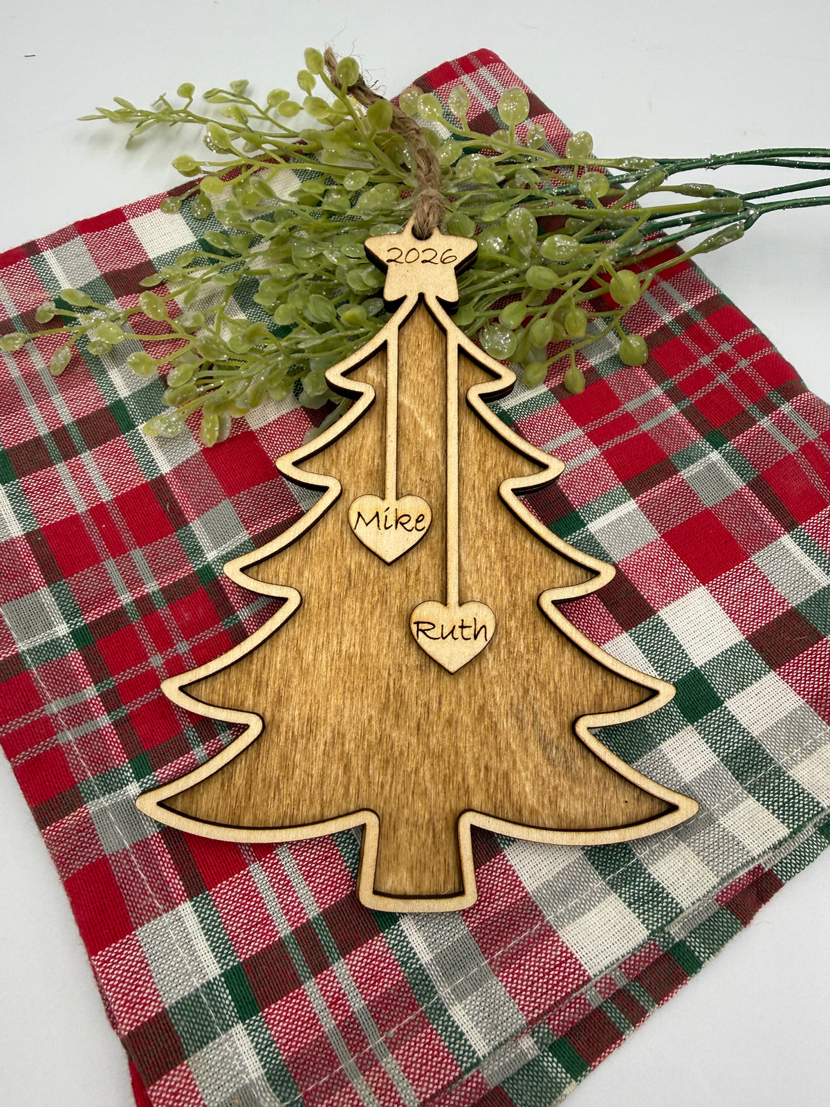 Oversized Personalized Family Christmas Tree Ornament – Up to 10 Names