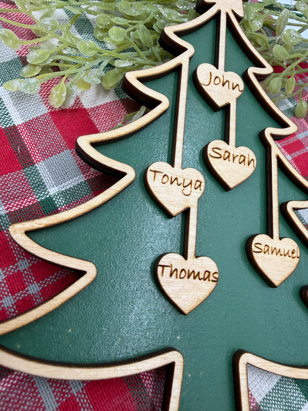 Oversized Personalized Family Christmas Tree Ornament – Up to 10 Names