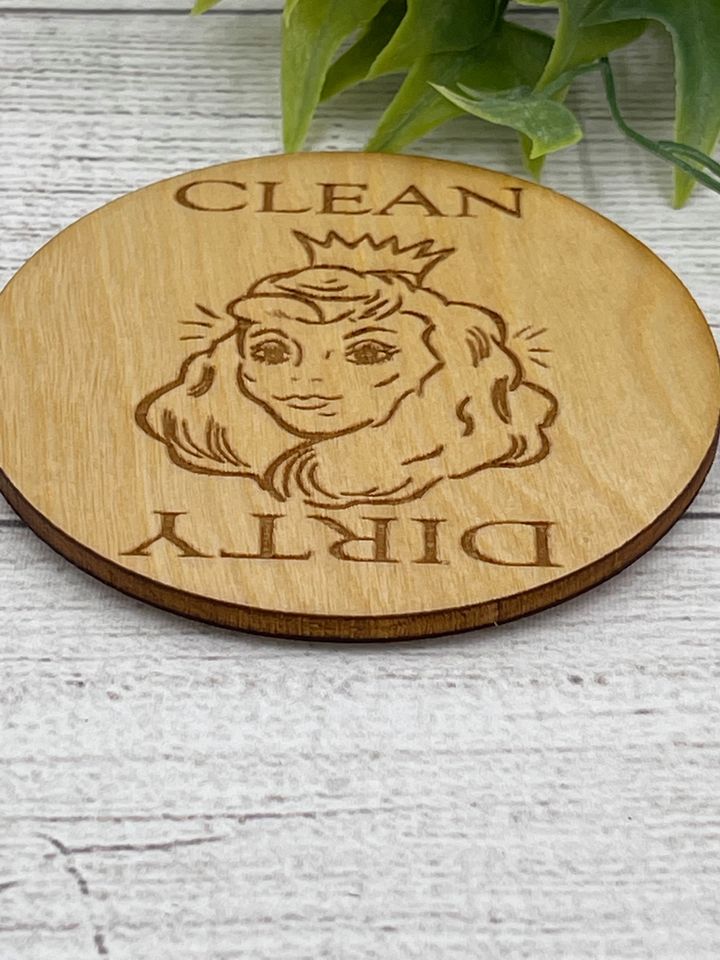 DISHWASHER MAGNET - Reversible Face - Princess & Old Lady Optical Illusion - Clean Dirty Kitchen Sign